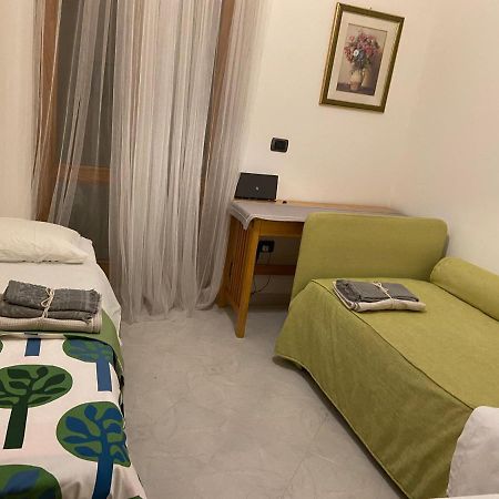Apartmán La Casa Di Giu Pozzuoli Exteriér fotografie