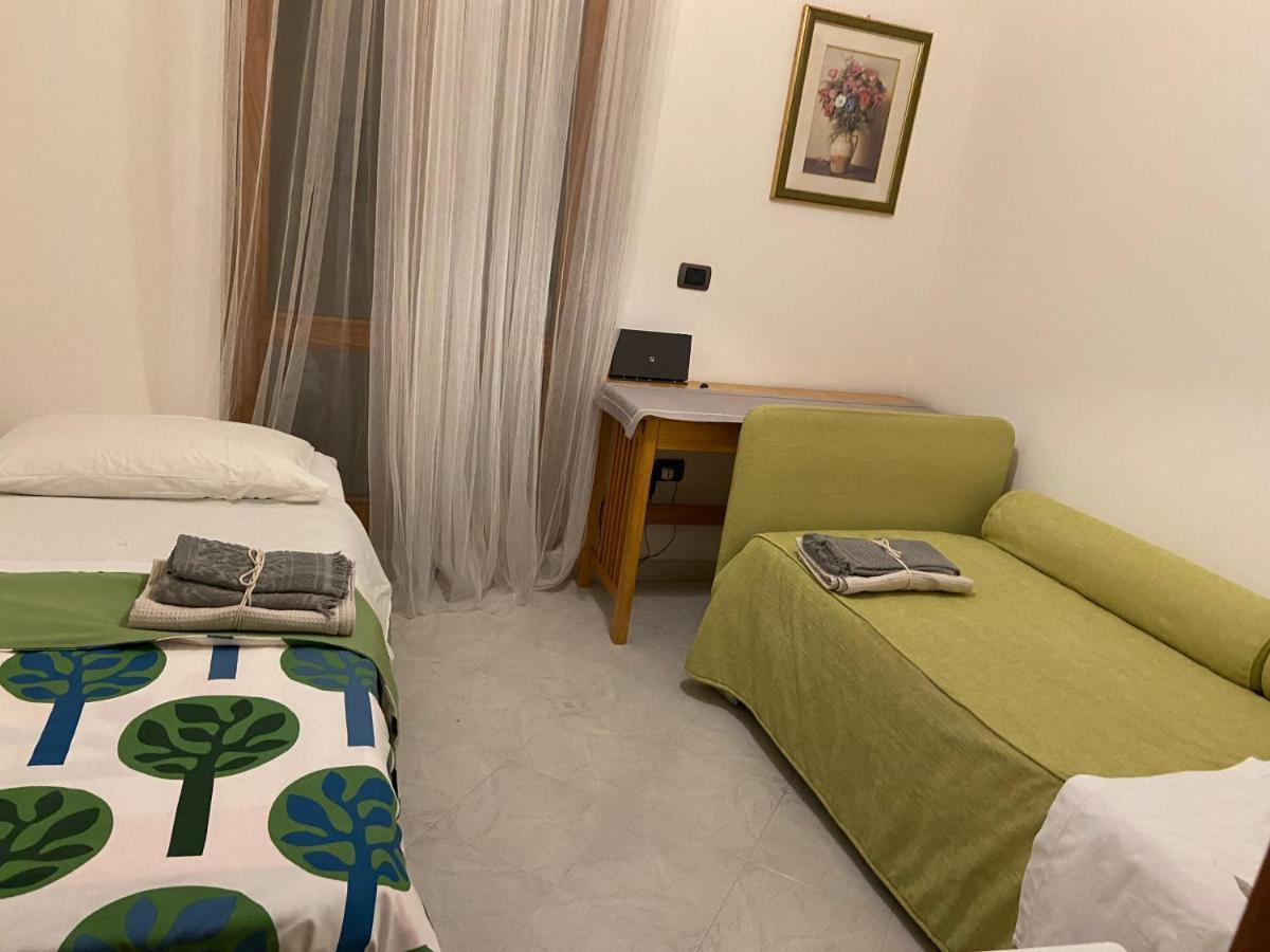 Apartmán La Casa Di Giu Pozzuoli Exteriér fotografie