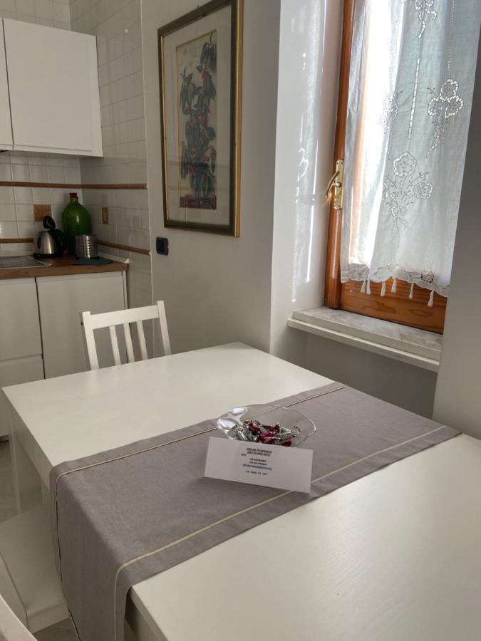 Apartmán La Casa Di Giu Pozzuoli Exteriér fotografie