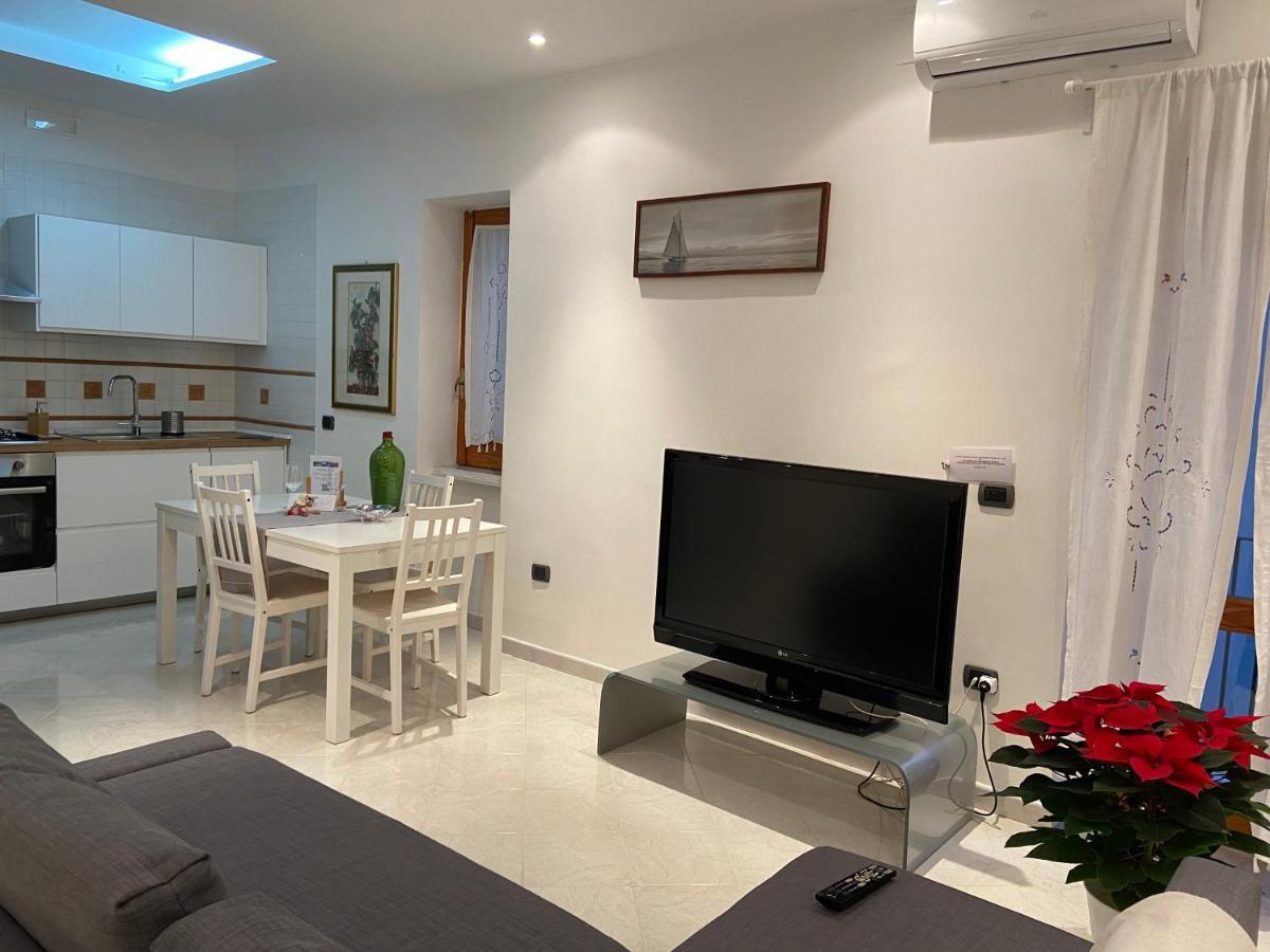 Apartmán La Casa Di Giu Pozzuoli Exteriér fotografie